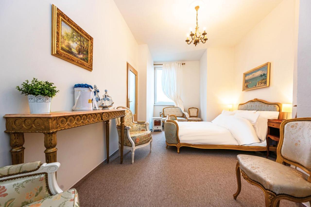 Ferienwohnung Bank Invest Apartmens - Old Town Prag Exterior foto