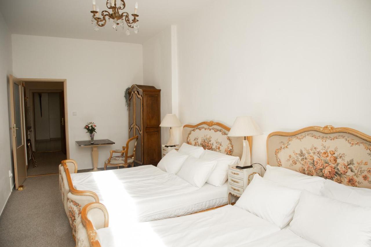 Ferienwohnung Bank Invest Apartmens - Old Town Prag Exterior foto