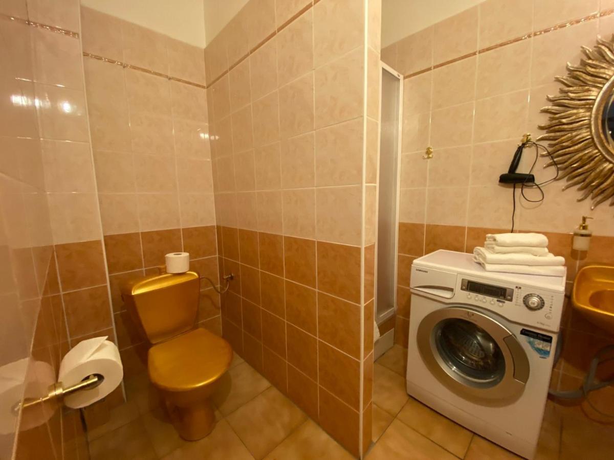 Ferienwohnung Bank Invest Apartmens - Old Town Prag Exterior foto