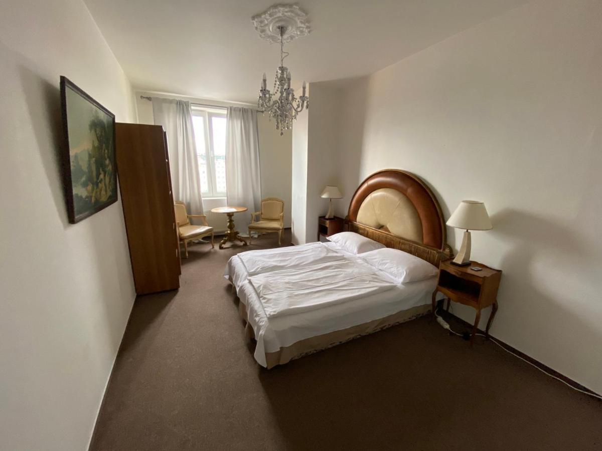 Ferienwohnung Bank Invest Apartmens - Old Town Prag Exterior foto